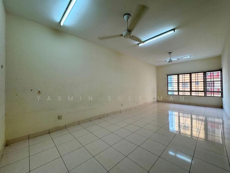 Apartment for Sale at Melur Apartment - Yasmin Sulaiman - Living Room - PropertyGuru.com.my