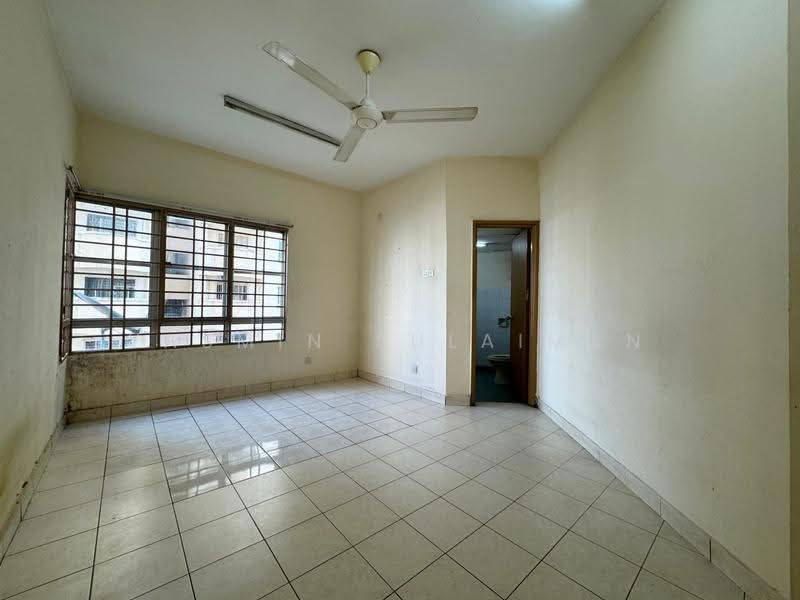 Apartment for Sale at Melur Apartment - Yasmin Sulaiman - Living Room - PropertyGuru.com.my