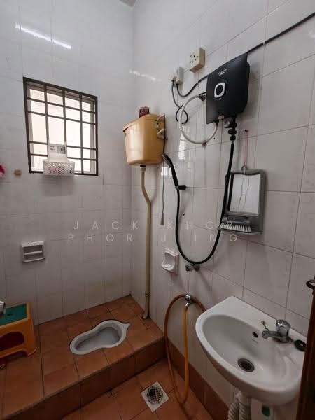 Rumah Teres 2-Tingkat untuk Disewa di Setia Alam (Selangor) - Jack Khor Phor Jiing - Bathroom - PropertyGuru.com.my