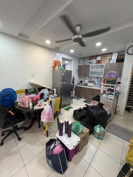 Kondominium untuk Disewa di Platinum Lake PV 12 - Dino Lee - Kitchen - PropertyGuru.com.my