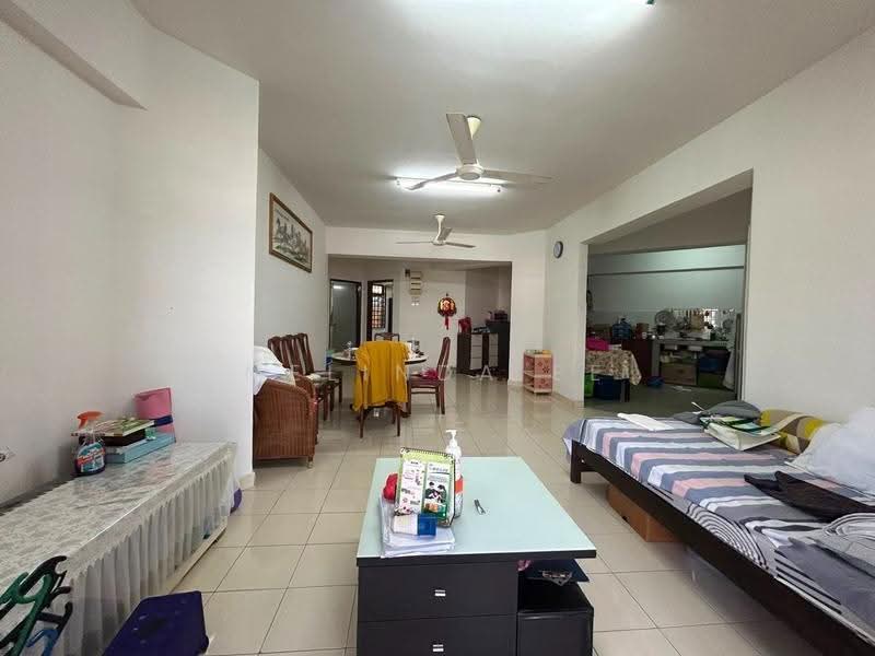 Condominium for Sale at Kondominium Tanjung Puteri - Melinda Ee - Living Room - PropertyGuru.com.my