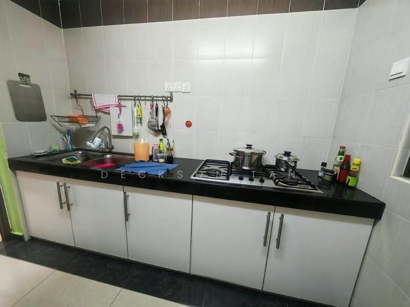 Kondominium untuk Dijual di Cengal Condominium - Deckson Tan - Kitchen - PropertyGuru.com.my