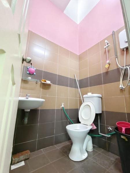 Rumah Teres 1-Tingkat untuk Dijual di Ipoh (Perak) - Ck Nyau - Bathroom - PropertyGuru.com.my