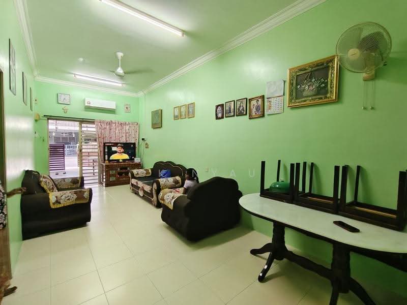 Rumah Teres 1-Tingkat untuk Dijual di Ipoh (Perak) - Ck Nyau - Living Room - PropertyGuru.com.my