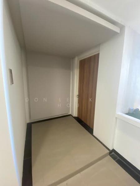 Condominium for Sale at Capella Embassy (D'Rapport Residences) - Don Lee Kah Hou - Corridor - PropertyGuru.com.my