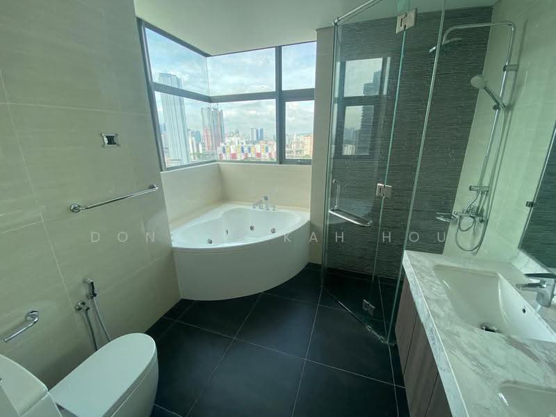 Condominium for Sale at Capella Embassy (D'Rapport Residences) - Don Lee Kah Hou - Bathroom - PropertyGuru.com.my