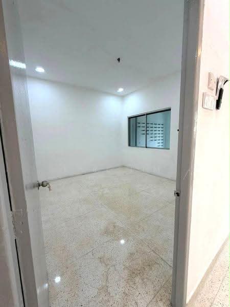 Rumah Teres 1-Tingkat untuk Dijual di Taman Johor (Tampoi) - Karl Lim - Interior - PropertyGuru.com.my