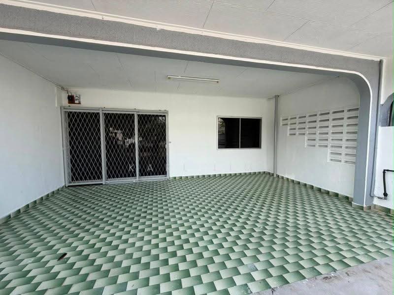 Rumah Teres 1-Tingkat untuk Dijual di Taman Johor (Tampoi) - Karl Lim - Exterior - PropertyGuru.com.my