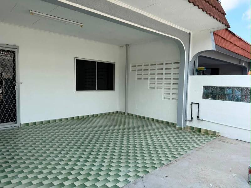 Rumah Teres 1-Tingkat untuk Dijual di Taman Johor (Tampoi) - Karl Lim - Exterior - PropertyGuru.com.my