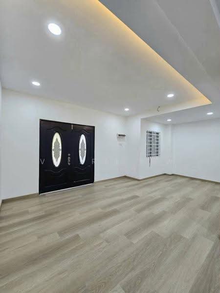 2-storey Terraced House for Sale in Taman Puteri Wangsa (Ulu Tiram) - Valerie Saw - Entrance - PropertyGuru.com.my