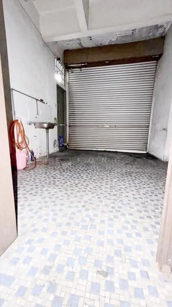 Shop / Office untuk Dijual di Taman Ungku Tun Aminah (Skudai) - Ee Fong Toh - Interior - PropertyGuru.com.my