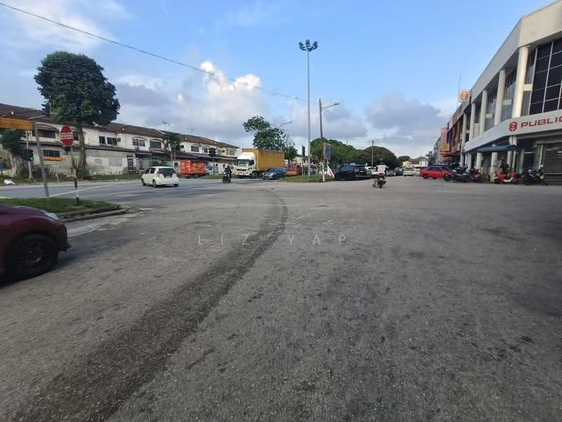 Shop for Sale in Taman Desa Cemerlang (Ulu Tiram) - Liz Yap - Exterior - PropertyGuru.com.my
