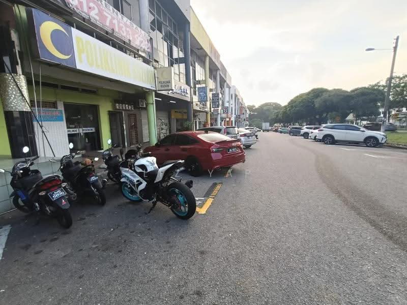 Shop for Sale in Taman Desa Cemerlang (Ulu Tiram) - Liz Yap - Exterior - PropertyGuru.com.my