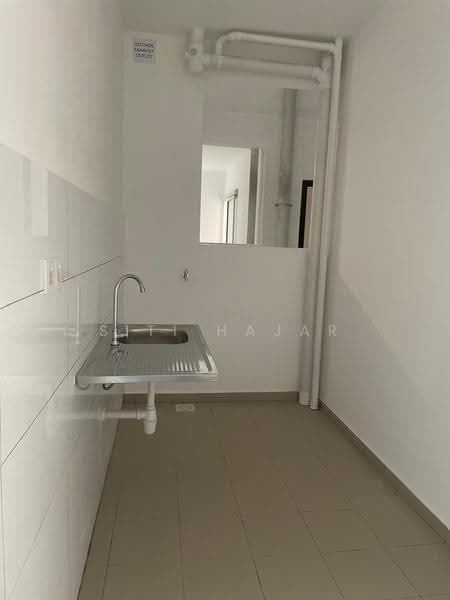 Kediaman Servis untuk Dijual di Residensi Dian II - Siti Hajar - Interior - PropertyGuru.com.my