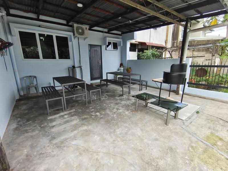 2-storey Terraced House for Rent in Kuching (Sarawak) - Jeno Tan - Exterior - PropertyGuru.com.my