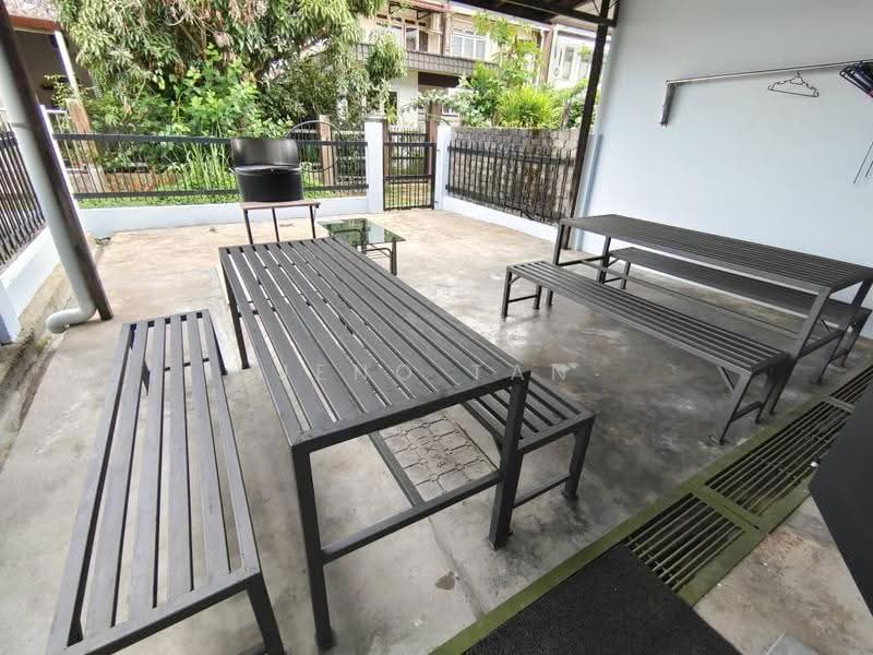 2-storey Terraced House for Rent in Kuching (Sarawak) - Jeno Tan - Exterior - PropertyGuru.com.my