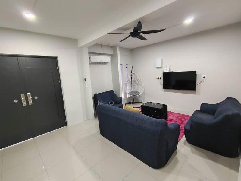 2-storey Terraced House for Rent in Kuching (Sarawak) - Jeno Tan - Living Room - PropertyGuru.com.my