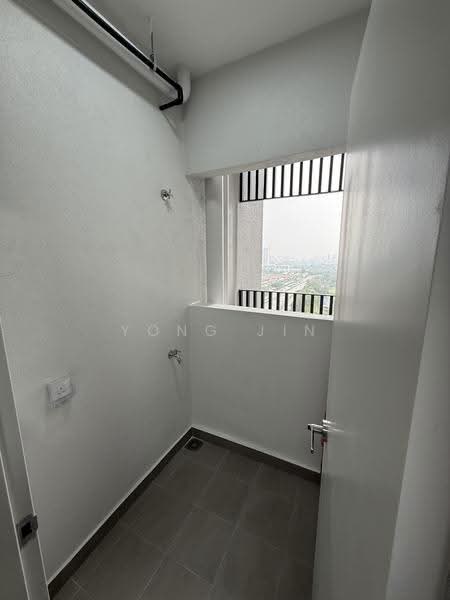 Service Residence for Rent at Teja @ Subang Jaya City Centre (SJCC) - Yong Jin - Balcony - PropertyGuru.com.my