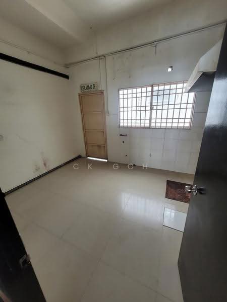 Shop / Office untuk Disewa di Bayan Baru (Penang) - CK Goh - Interior - PropertyGuru.com.my