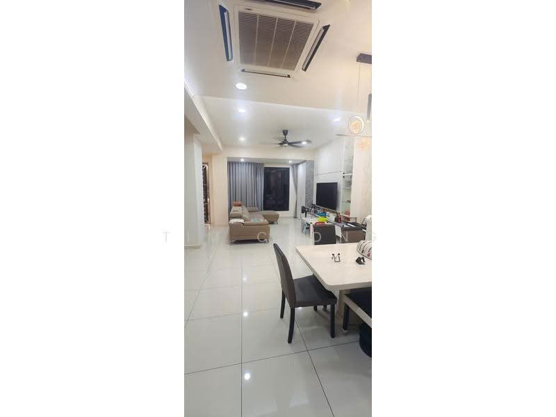 Rumah Teres 2-Tingkat untuk Dijual di Taman Sutera Utama (Skudai) - Tim Chong - Living Room - PropertyGuru.com.my