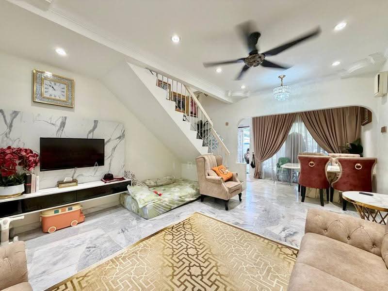 Rumah Teres 2-Tingkat untuk Dijual di Gombak (Selangor) - Azli Ibrahim - Living Room - PropertyGuru.com.my