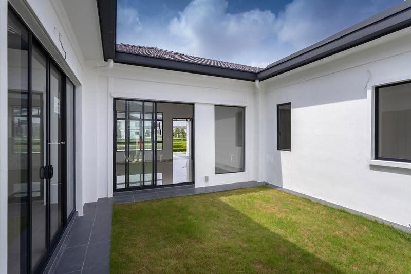 Rumah Teres 1-Tingkat untuk Dijual di Shah Alam (Selangor) - Vitas Tan - Exterior - PropertyGuru.com.my