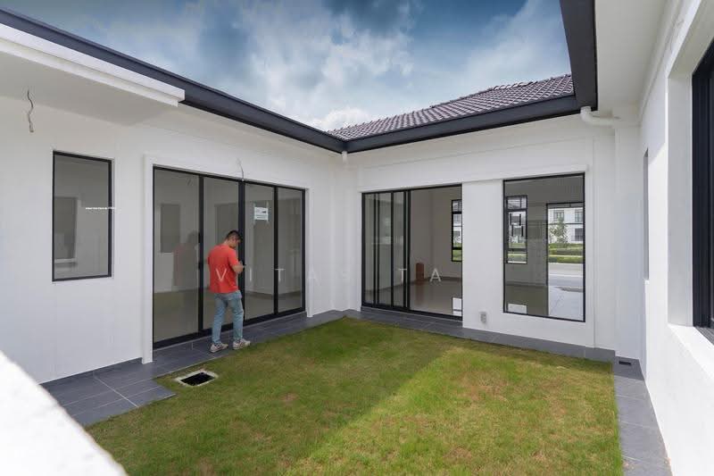 Rumah Teres 1-Tingkat untuk Dijual di Shah Alam (Selangor) - Vitas Tan - Exterior - PropertyGuru.com.my