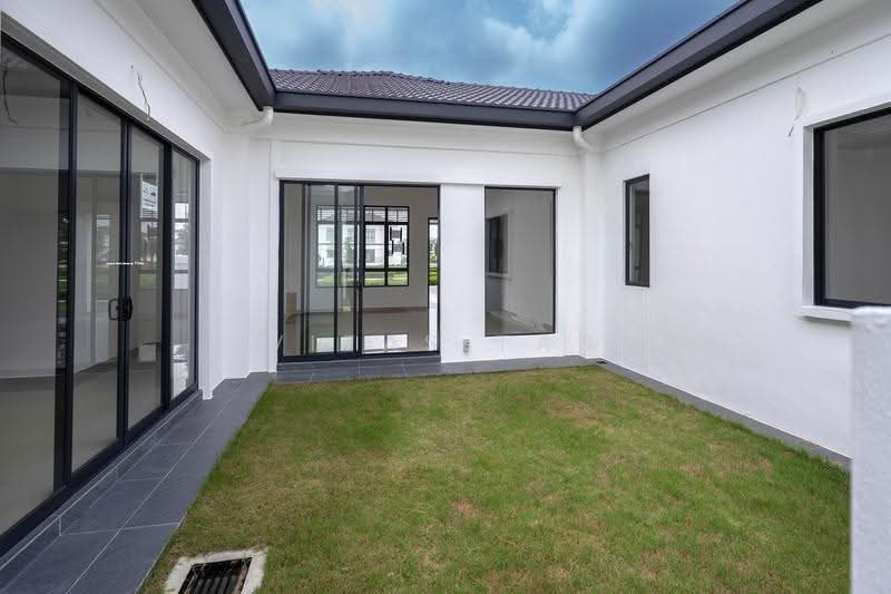 Rumah Teres 1-Tingkat untuk Dijual di Shah Alam (Selangor) - Vitas Tan - Exterior - PropertyGuru.com.my