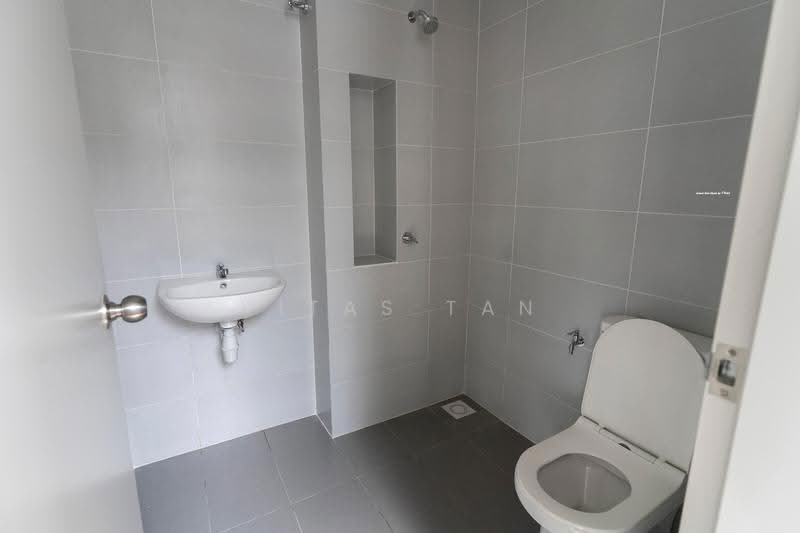 Rumah Teres 1-Tingkat untuk Dijual di Shah Alam (Selangor) - Vitas Tan - Bathroom - PropertyGuru.com.my