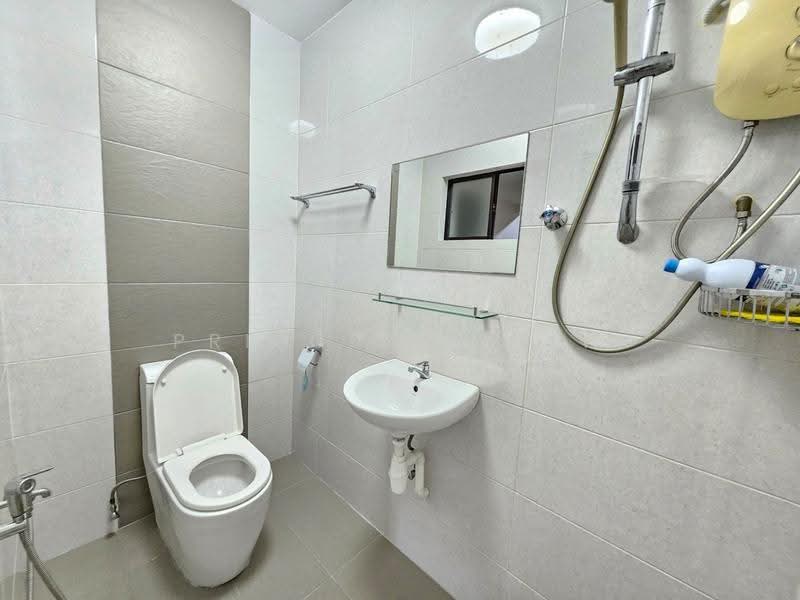 Bungalow House untuk Dijual di Bandar Kinrara (Selangor) - Priscilla Tan - Bathroom - PropertyGuru.com.my