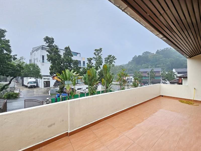 Bungalow House untuk Dijual di Bandar Kinrara (Selangor) - Priscilla Tan - Balcony - PropertyGuru.com.my