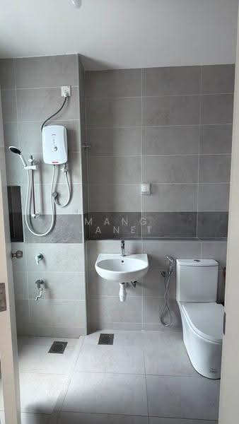 Rumah Teres 2-Tingkat untuk Dijual di Taman Adda Heights (Tebrau) - Mang Janet - Bathroom - PropertyGuru.com.my