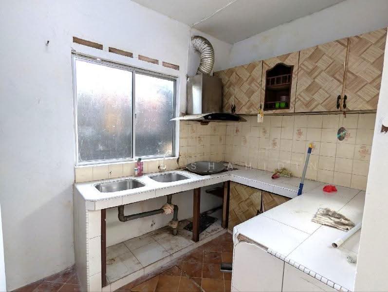 Rumah Teres 2-Tingkat untuk Dijual di Taman Selayang Jaya (Selayang) - Shafika Shahidin - Kitchen - PropertyGuru.com.my