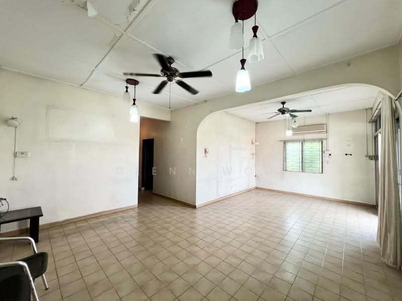 Bungalow House untuk Dijual di Taman Melodies (Johor Bahru) - Glenn Woo - Living Room - PropertyGuru.com.my