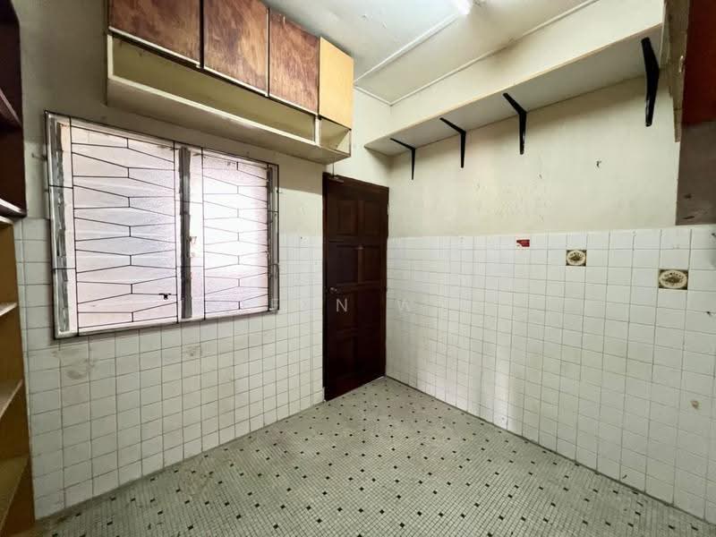 Bungalow House untuk Dijual di Taman Melodies (Johor Bahru) - Glenn Woo - Kitchen - PropertyGuru.com.my