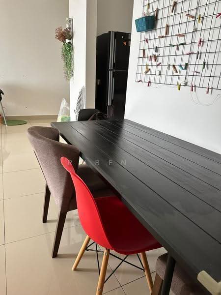 Kondominium untuk Disewa di LakeView Residency - Ruben . - Dining Room - PropertyGuru.com.my