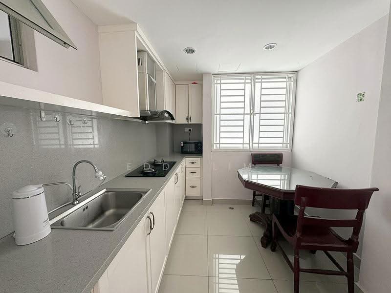 Kondominium untuk Dijual di Surin Condominium - Eddy Lim - Kitchen - PropertyGuru.com.my