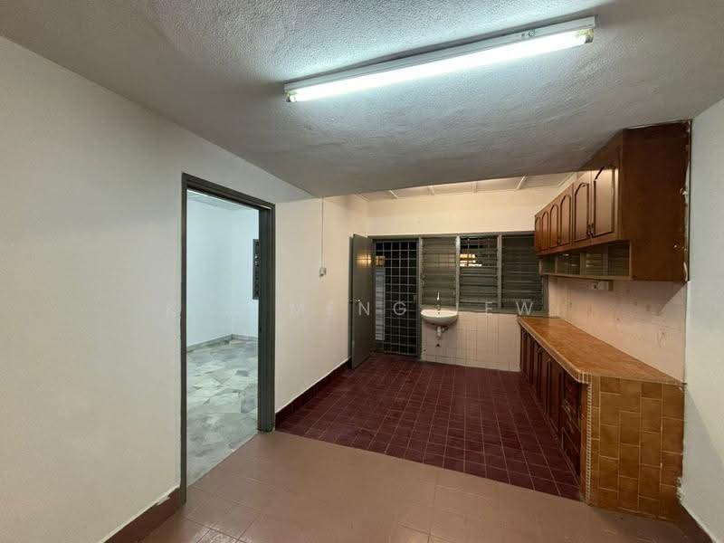 Rumah Teres 1-Tingkat untuk Dijual di Bandar Sri Damansara (Selangor) - Kim Meng Lew - Kitchen - PropertyGuru.com.my