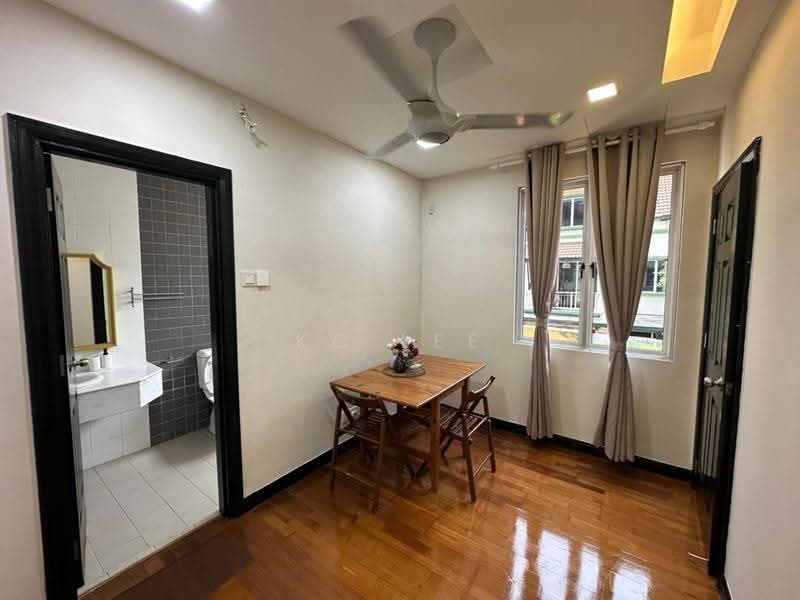 Kondominium untuk Disewa di Adora Courtyard Apartments - KC Lee - Bathroom - PropertyGuru.com.my