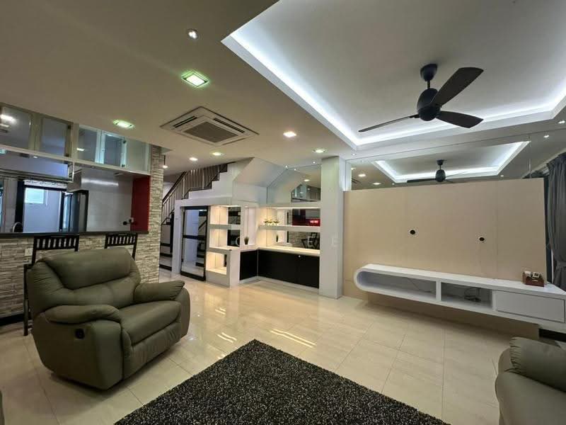 Kondominium untuk Disewa di Adora Courtyard Apartments - KC Lee - Living Room - PropertyGuru.com.my