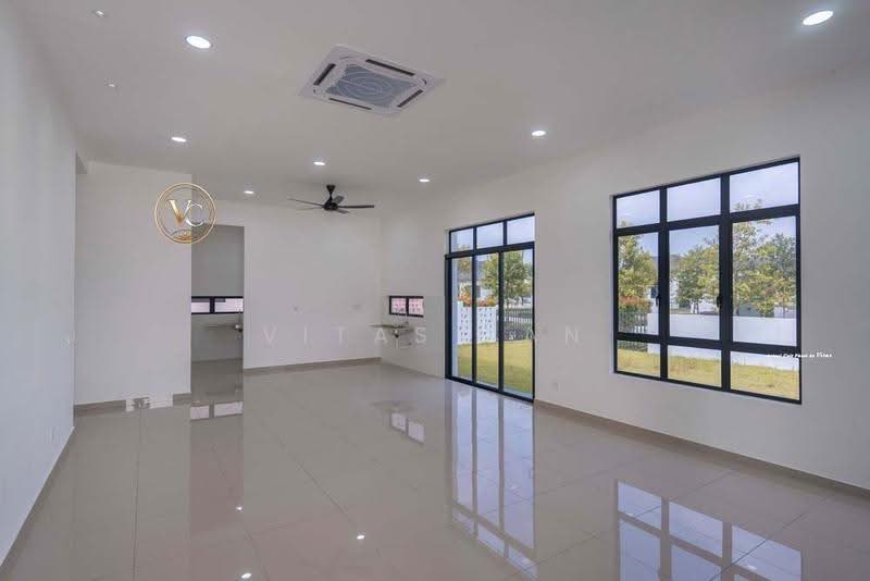 Rumah Teres untuk Disewa di Kuala Selangor (Selangor) - Vitas Tan - Living Room - PropertyGuru.com.my