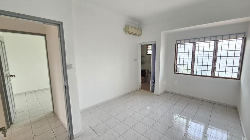 2-storey Terraced House for Sale in Taman Johor Jaya (Johor Bahru) - Kelvin Koay - Interior - PropertyGuru.com.my