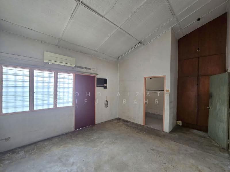 2-storey Terraced House for Sale in Taman Overseas Union (Taman Oug) (Jalan Klang Lama (Old Klang Road)) - Mohd Aizat Saiful Bahri - Interior - PropertyGuru.com.my