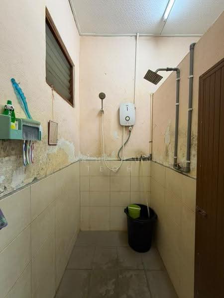 1-storey Terraced House for Sale in Taman Sri Rambai (Bukit Mertajam) - Kah Hui Teoh - Bathroom - PropertyGuru.com.my