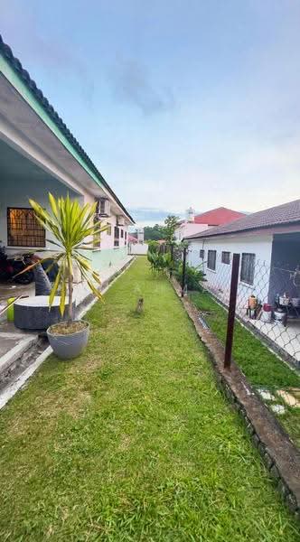 Bungalow House for Sale in Bandar Putra Permai (Seri Kembangan) - ITA AHMAT - Exterior - PropertyGuru.com.my