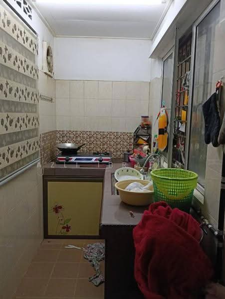 Rumah Teres 2-Tingkat untuk Dijual di Taman Suria Selayang (Selayang) - Azli Ibrahim - Kitchen - PropertyGuru.com.my