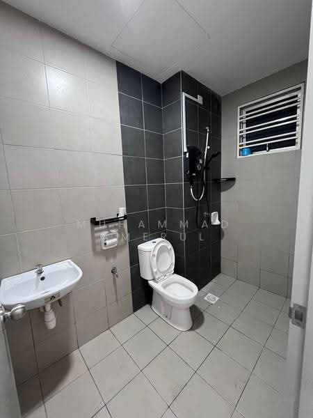 Service Residence for Rent at SkyLake Residence - Muhammad Amerul - Bathroom - PropertyGuru.com.my