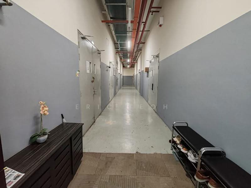 Shop / Office for Rent in Chan Sow Lin (Cheras) - Eric Teoh - Corridor - PropertyGuru.com.my