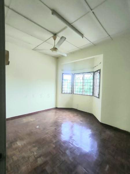2-storey Terraced House for Sale in Lestari Putra (Seri Kembangan) - Jessica Tai - PropertyGuru.com.my