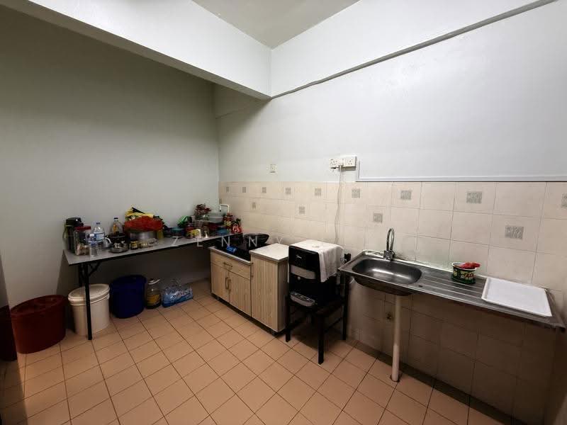 Pangsapuri untuk Dijual di Vista Bayu - Zenny Lim - Kitchen - PropertyGuru.com.my